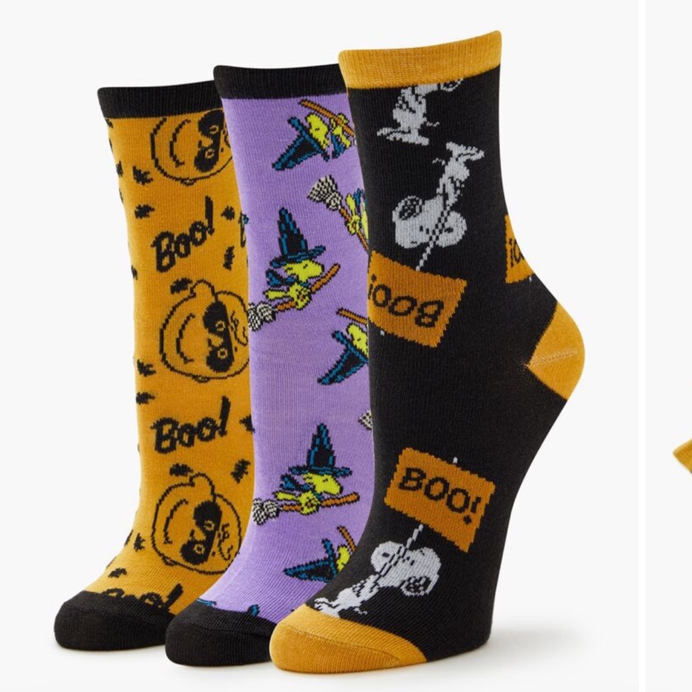 Forever 21 Peanuts Crew Socks - Black, Mustard and Purple.
